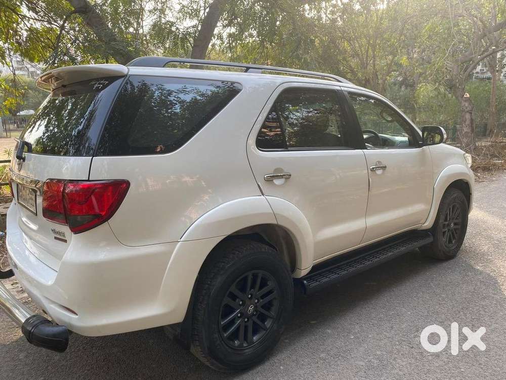 Toyota Fortuner 2015 Diesel Well Maintained