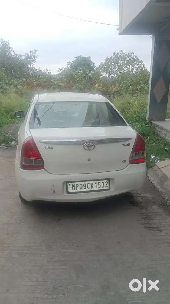 Toyota Etios G Petrol + Cng
