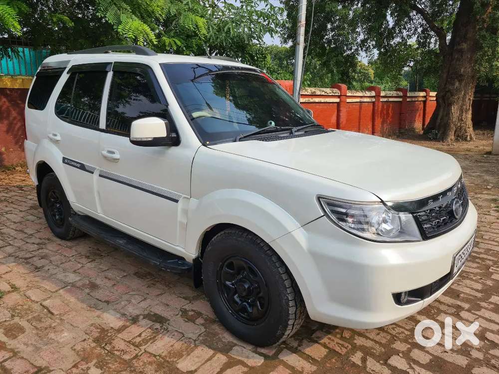 Tata Safari Storme 2015 Diesel Well Maintained