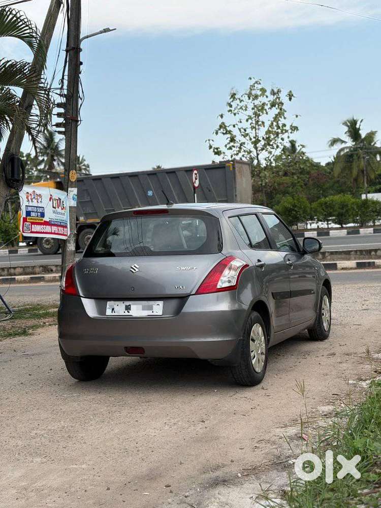 Maruti Suzuki Swift Vxi, 2014, Petrol
