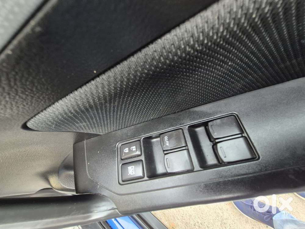 Maruti Suzuki Vitara Brezza Zxi+ Mt, 2021, Petrol