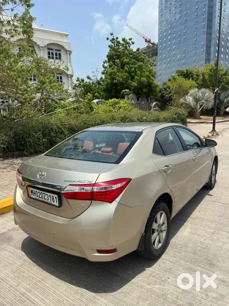 Toyota Corolla Altis 2015 Petrol Well Maintained