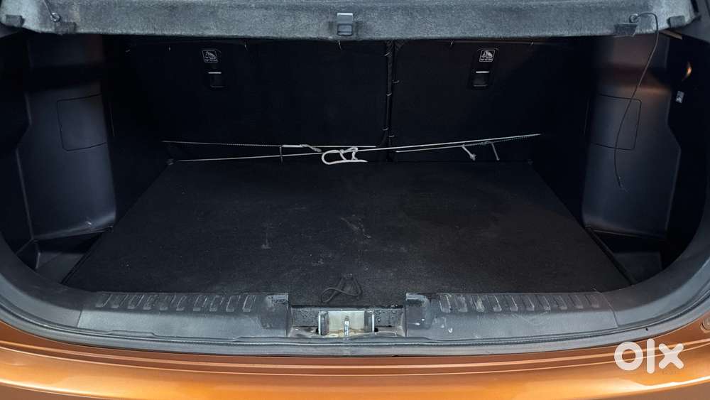Maruti Suzuki Vitara Brezza Zxi +, 2022, Petrol
