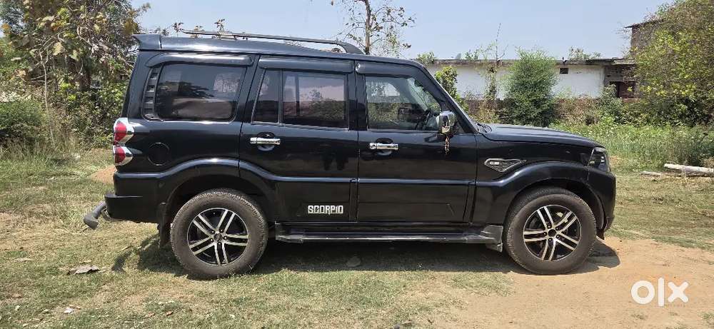 Mahindra Scorpio Classic 2021 Diesel 151000 Km Driven