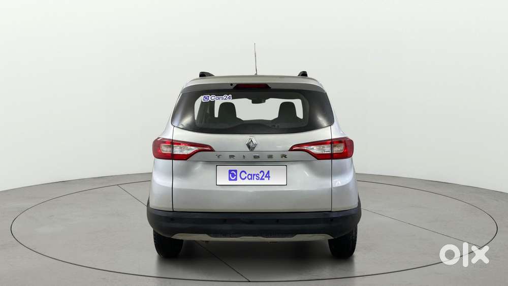 Renault Triber Rxt, 2022, Petrol