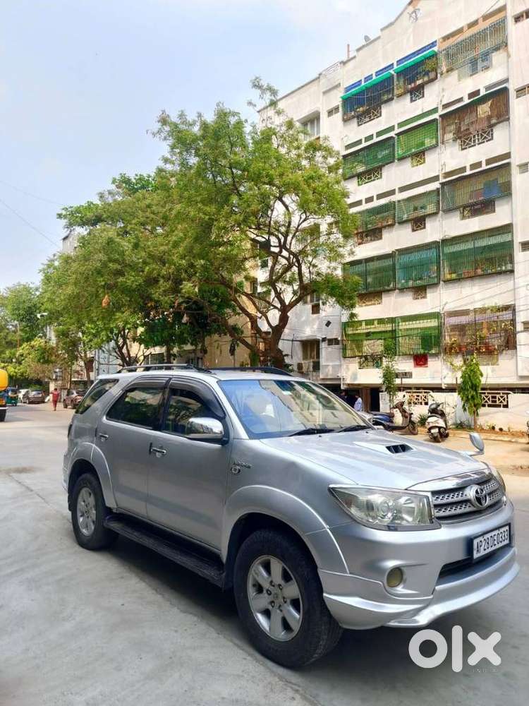 Toyota Fortuner 3.0 4x4 Manual, 2010, Diesel