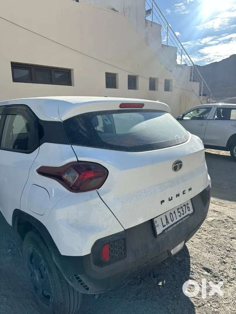 Tata Punch 1.2 Revotron Petrol 2025