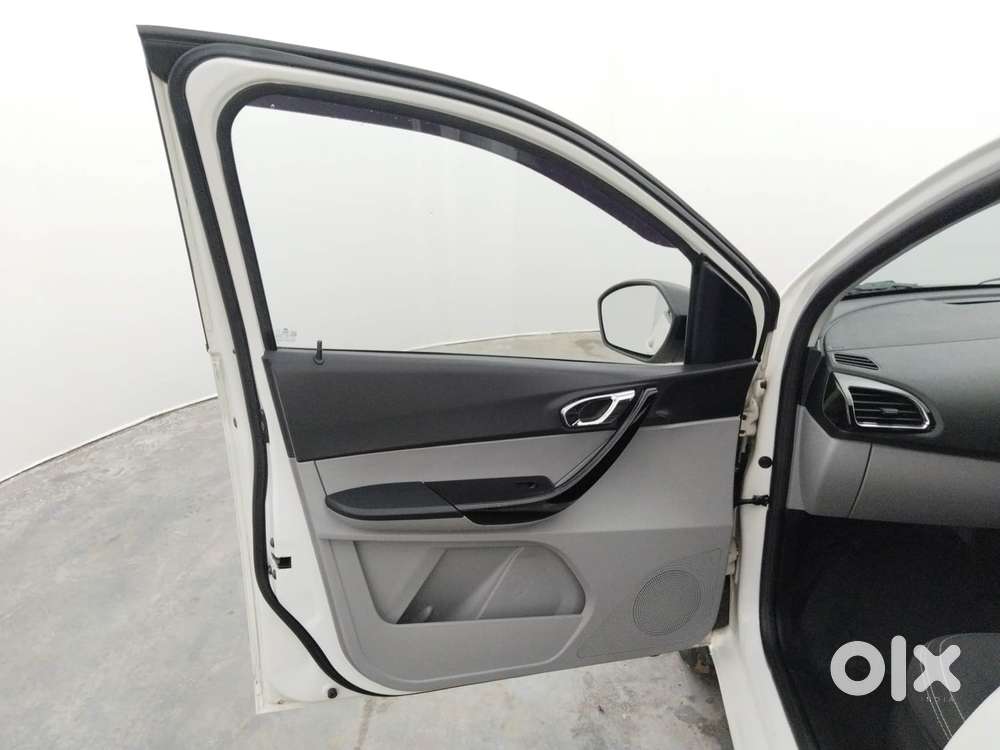 Tata Tiago 1.2 Revotron Xz Plus, 2020, Petrol