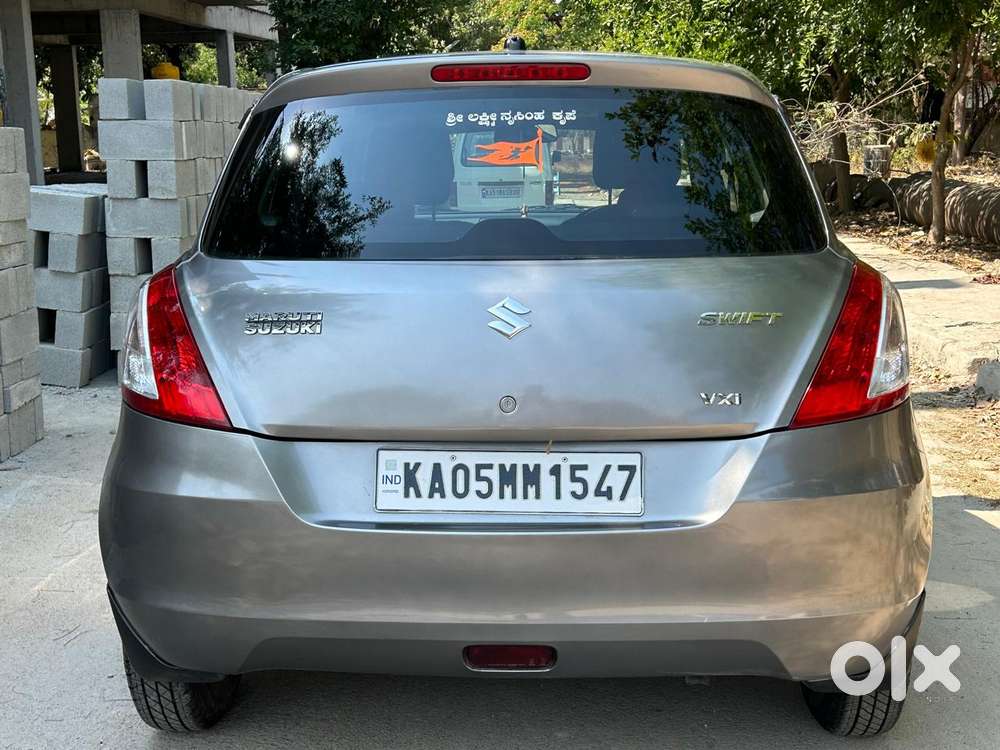 Maruti Suzuki Swift Vxi + Manual, 2012, Petrol