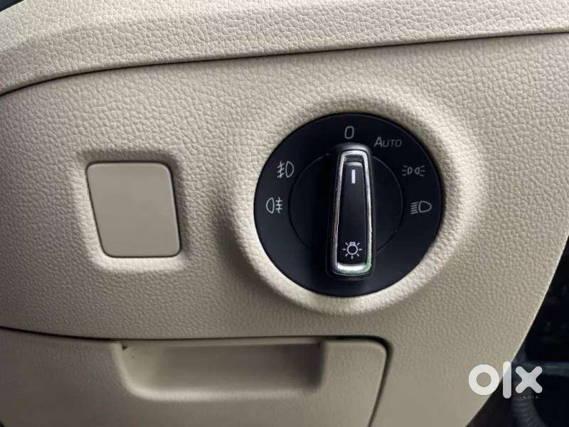 Skoda Superb Style 1.8 Tsi At, 2018, Petrol