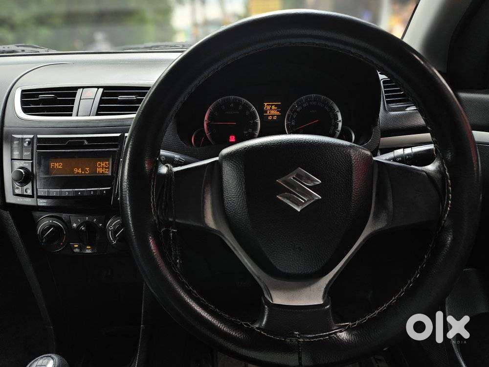 Maruti Suzuki Swift Vxi + Manual, 2016, Petrol