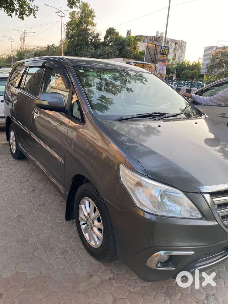Toyota Innova 2013 Diesel Well Maintained
