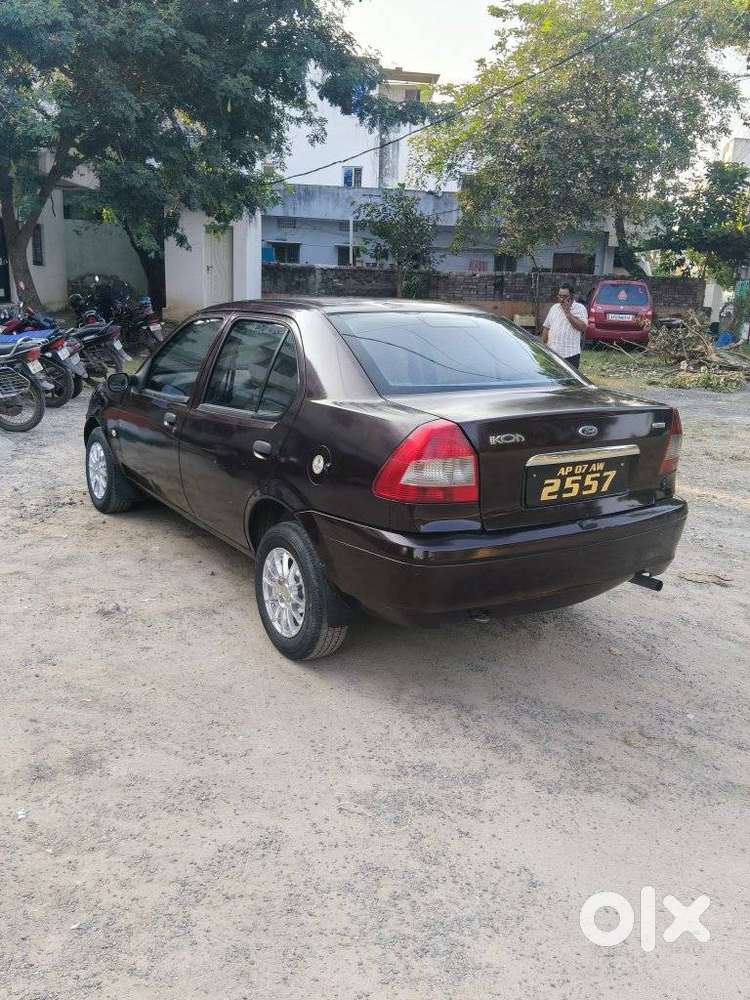 Ford Ikon 1.8 Zxi, 2010, Diesel