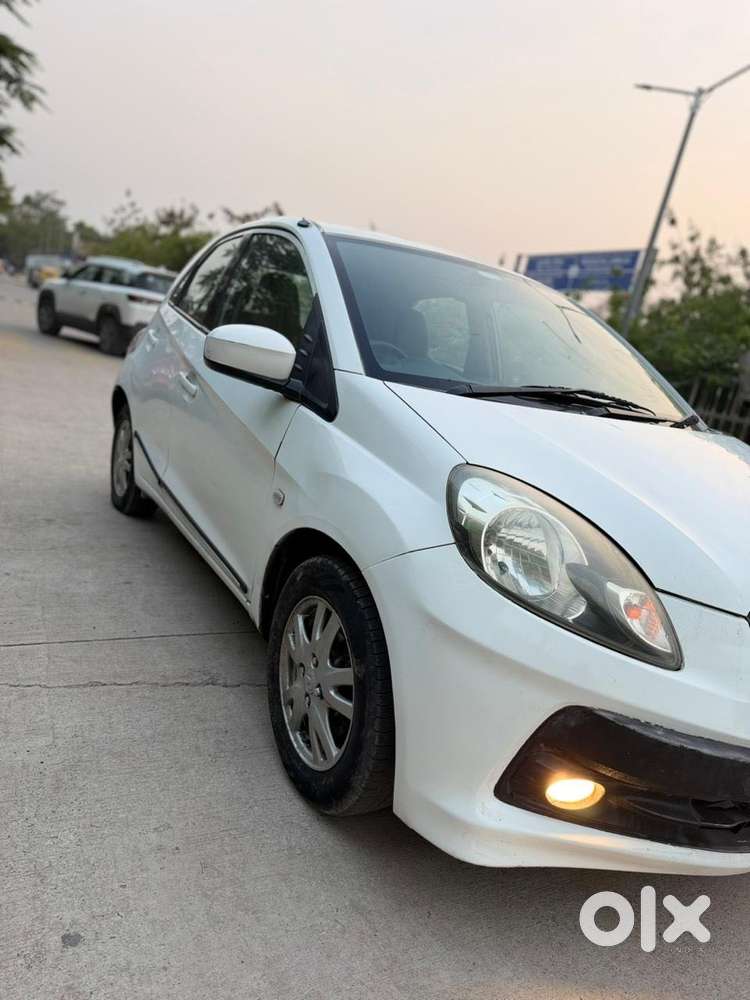 Honda Brio 2011-2013 V Mt, 2013, Petrol