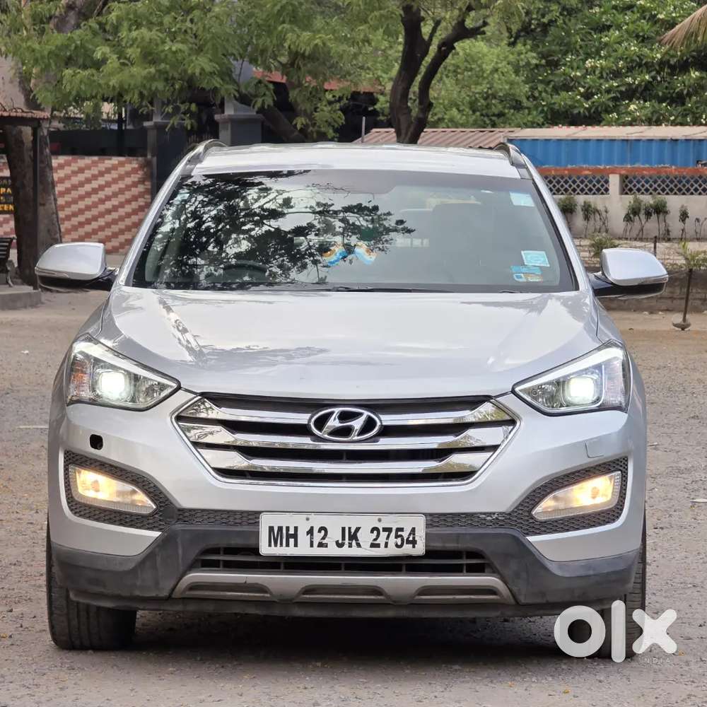 Hyundai Santa Fe 4wd At 2015 Top Variant.