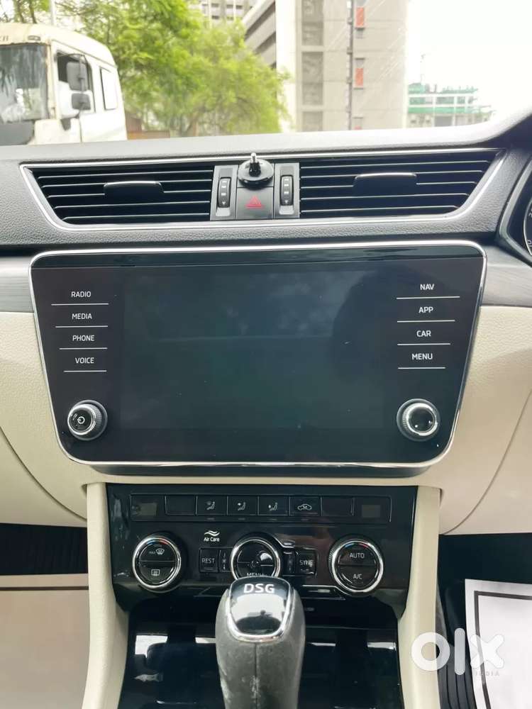 Skoda Superb [ ] 1.8 Style Tsi At, 2018, Petrol