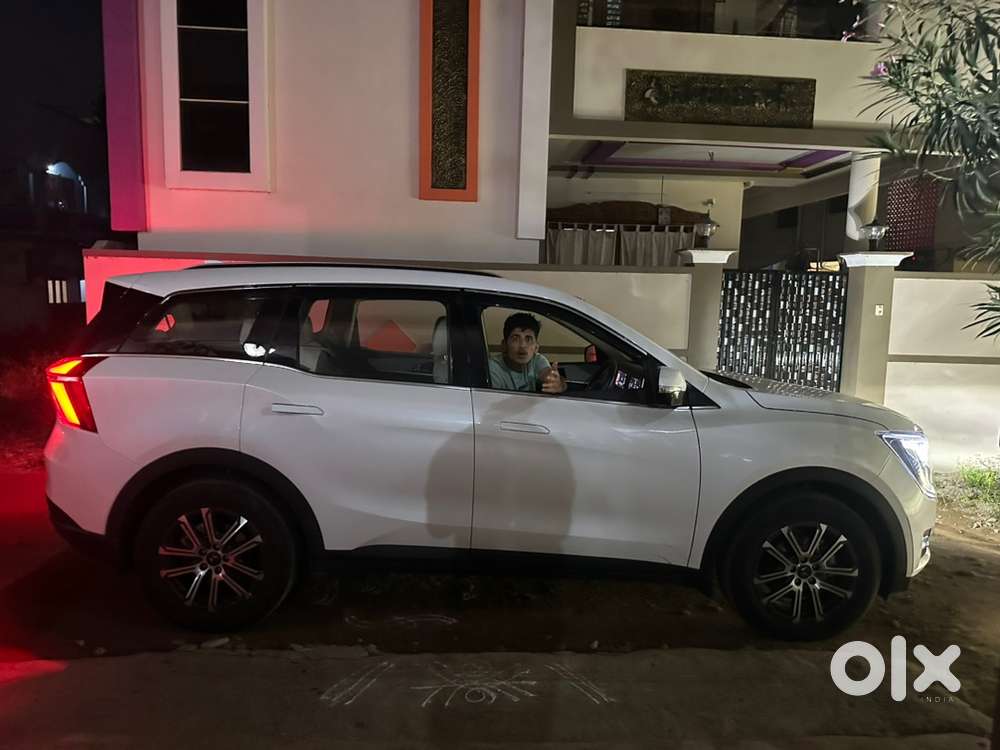 Mahindra Xuv700 2023 Diesel Well Maintained