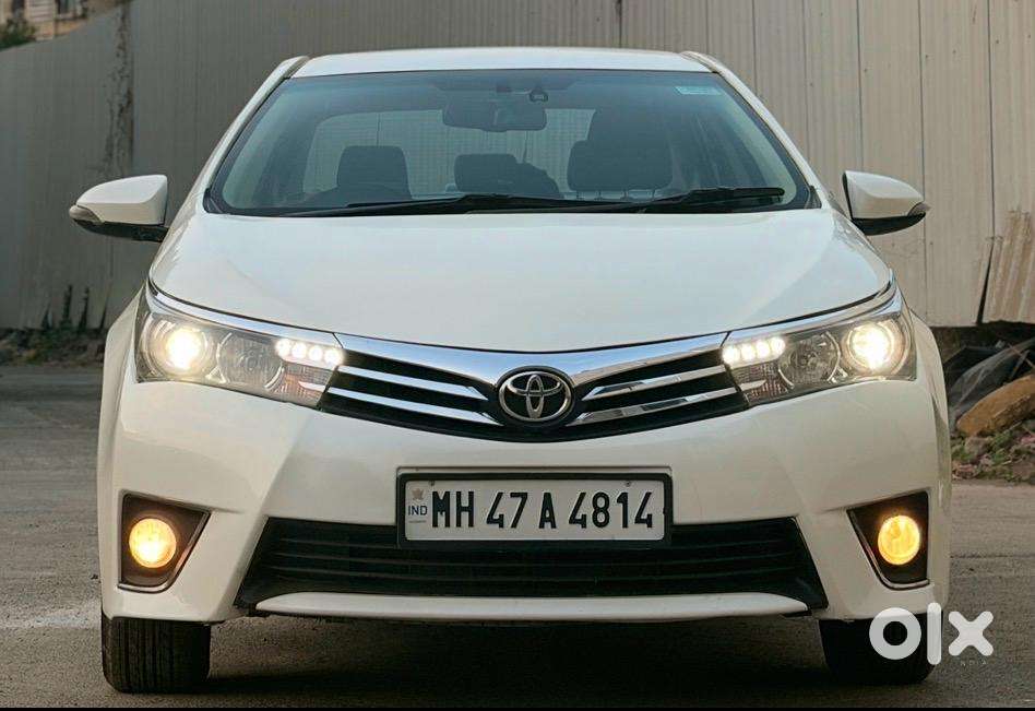 Toyota Corolla Altis 2013-2017 G At, 2015, Petrol