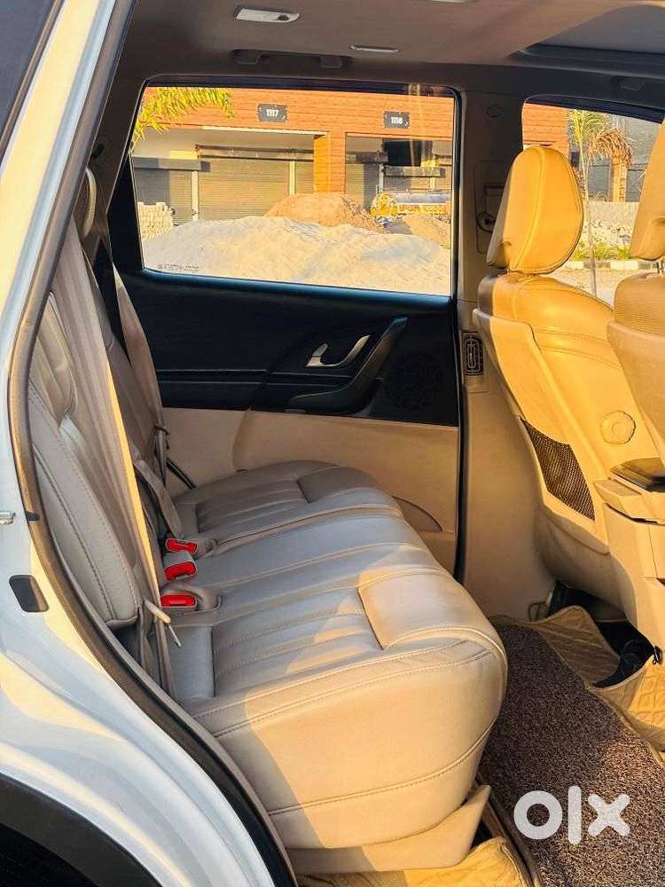 Mahindra Xuv500 At W10 Awd, 2018, Diesel