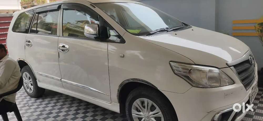 Toyota Innova 2016 Diesel Well Maintained