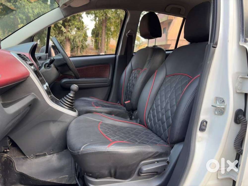 Maruti Suzuki Ritz 1.2 Vxi At, 2014, Cng & Hybrids