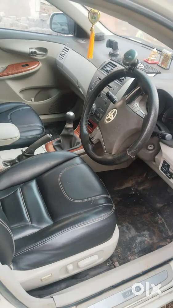 Toyota Corolla Altis 2011 Variant