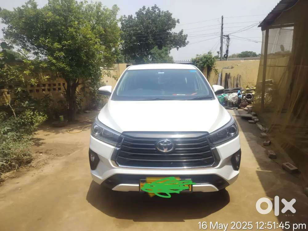 Toyota Innova Crysta 2022 Petrol 30000 Km Driven