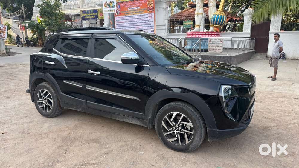 Mahindra Xuv 3xo 2025