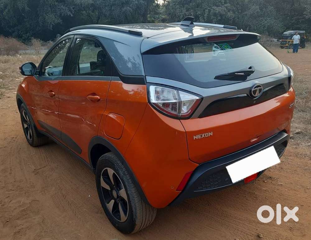 Tata Nexon 1.2 Revotron Xza Plus Dualtone, 2018, Petrol