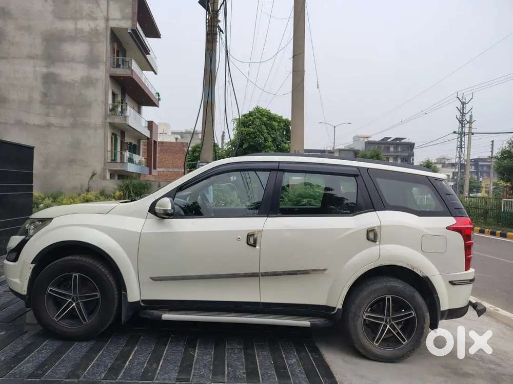 Mahindra Xuv500 Diesel 2015 - Well Maintained, Single Hand  Driven