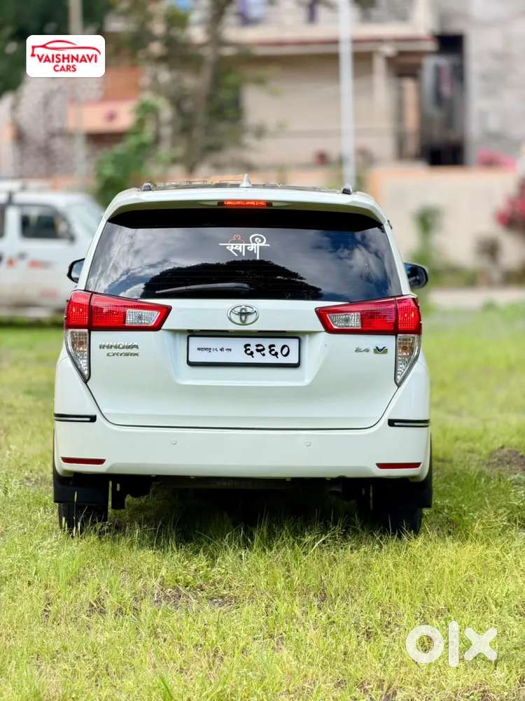 Toyota Innova Crysta 2.4 V 7 Str, 2017, Diesel