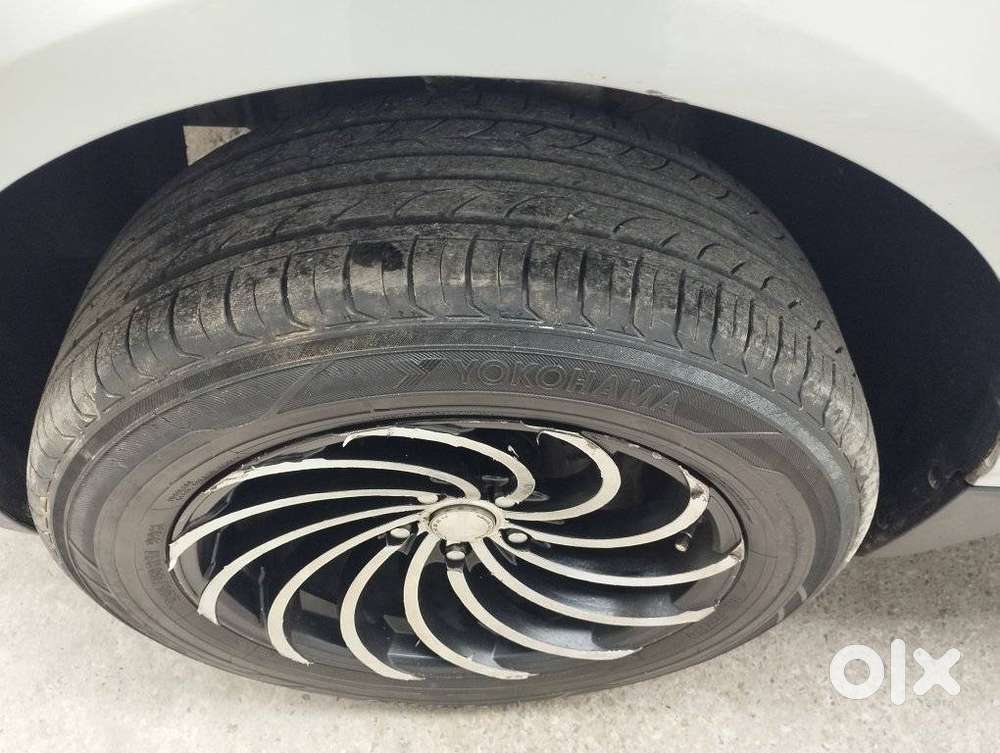 Mahindra Marazzo M6, 2018, Diesel