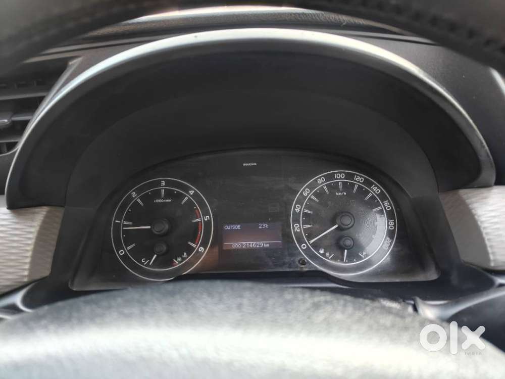 Toyota Innova Crysta 2.4 G Mt, 2017, Diesel