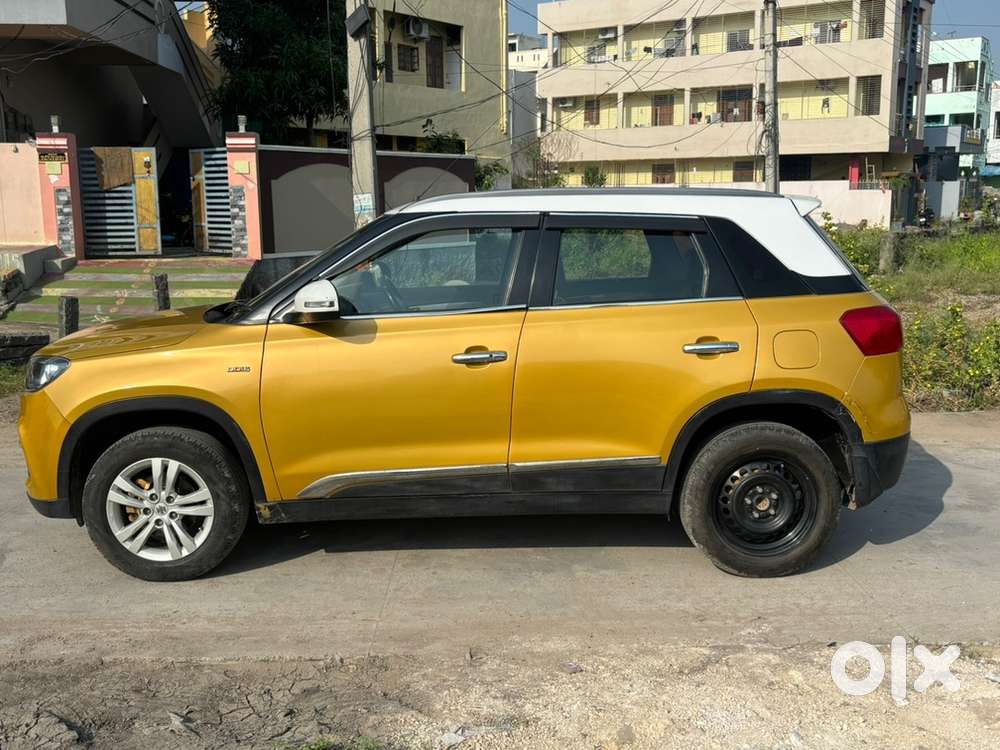 Maruti Suzuki Brezza 2018 Dual Tone
