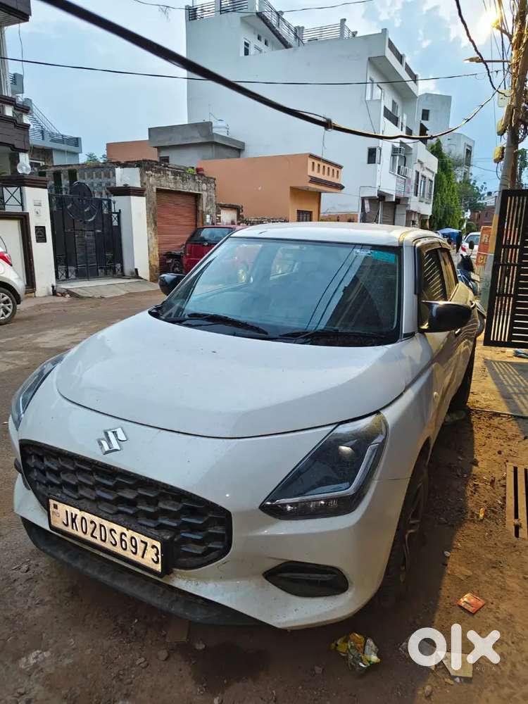 Maruti Suzuki Swift 2025 Petrol 7000 Km Driven