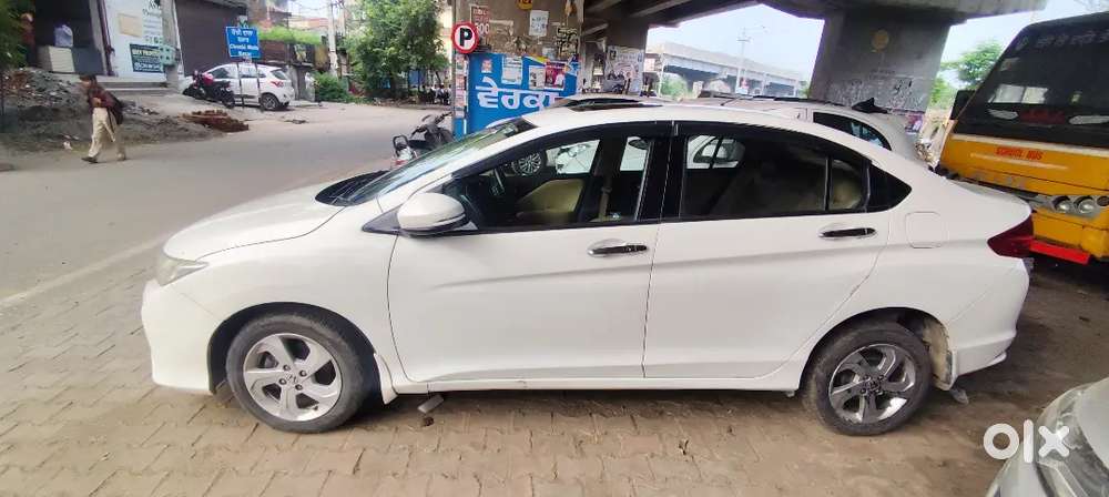 Honda City 2014 Automatic Petrol Sunroof