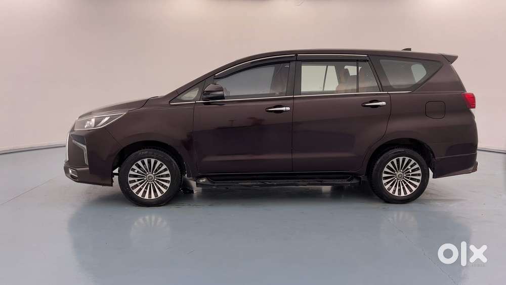 Toyota Innova Crysta 2.4 G Plus Mt 8 Str, 2019, Diesel
