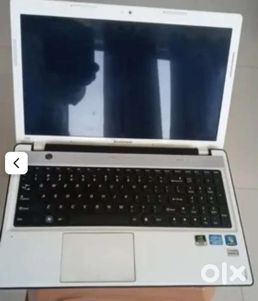 lenovo Ideapad Z580 4gb 500gb orginal window graphic card