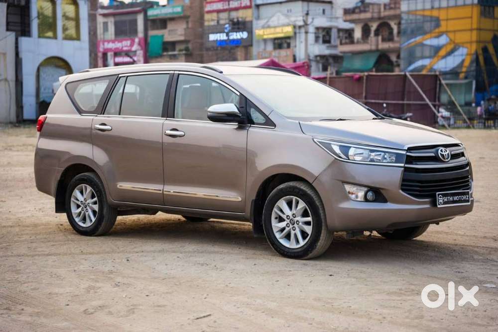 Toyota Innova Crysta 2.4 Gx Mt, 2017, Diesel