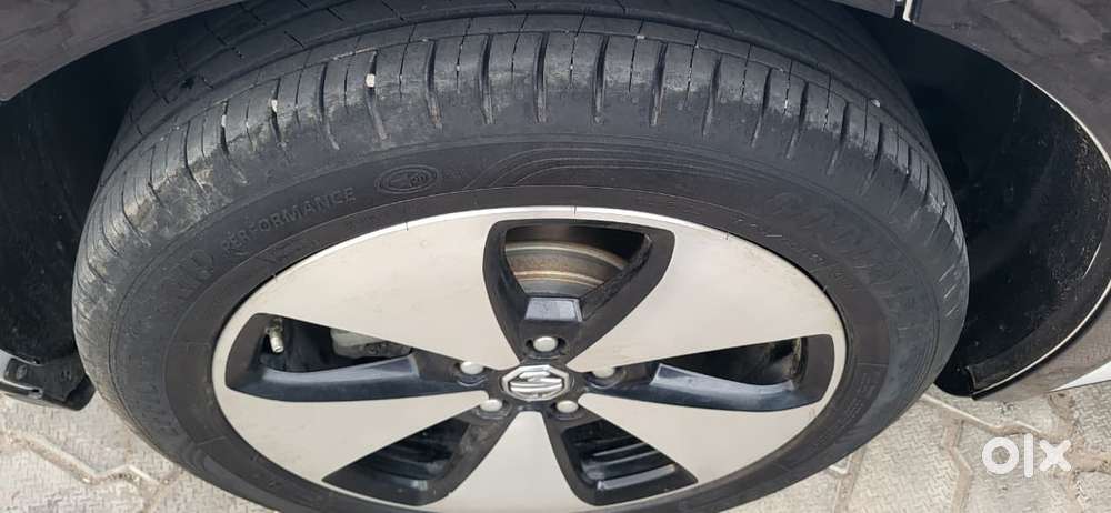 Mg Windsor Ev Essence, 2025, Electric