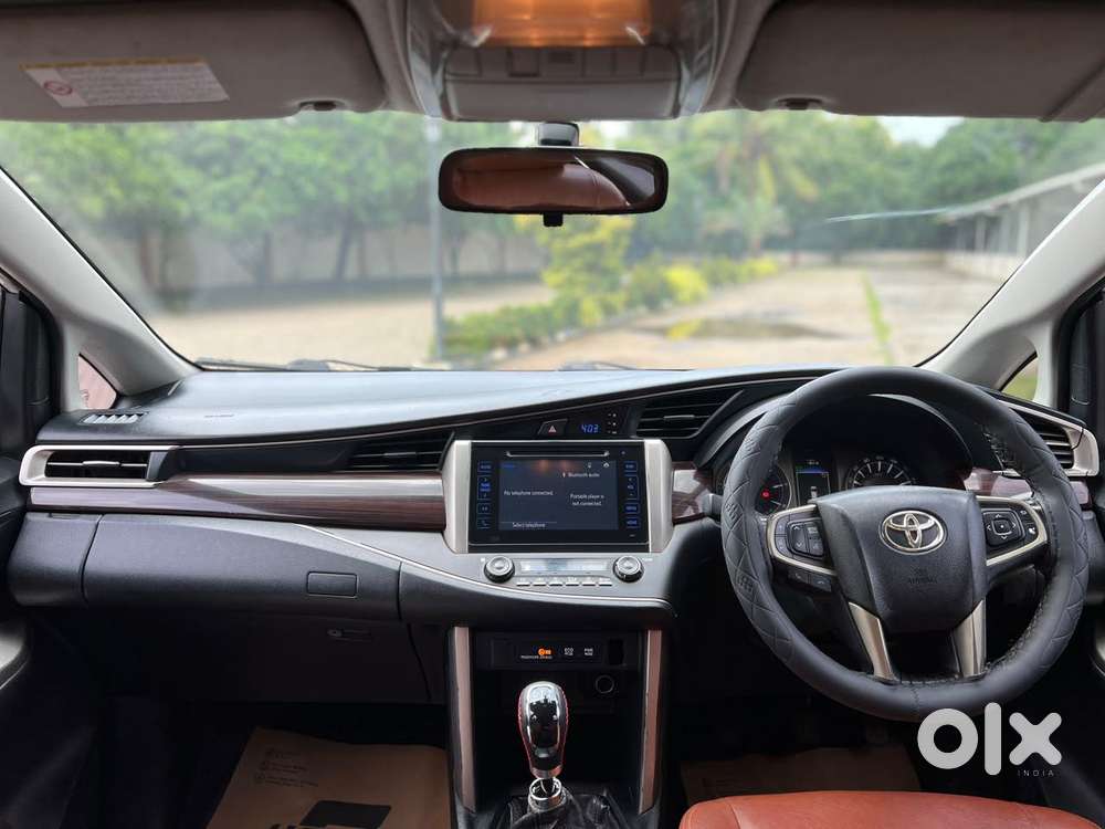 Toyota Innova Crysta 2.4 V, 2016, Diesel
