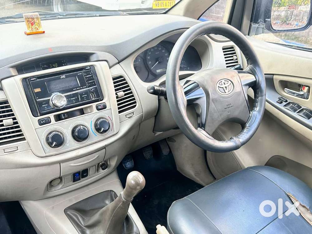 Toyota Innova 2.5 G (diesel) 8 Seater, 2012, Diesel
