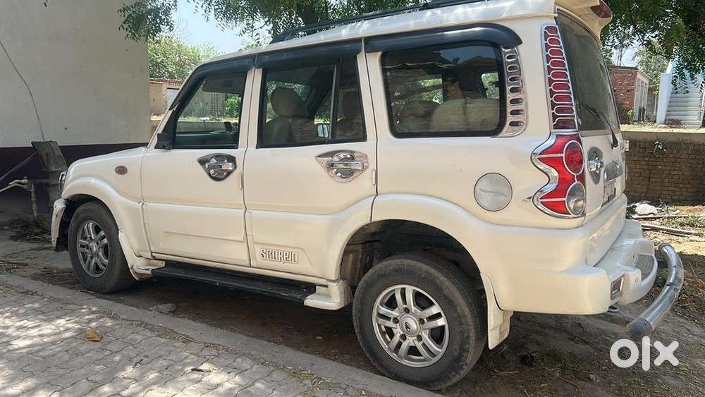 Mahindra Scorpio 2014 Diesel Well Maintained