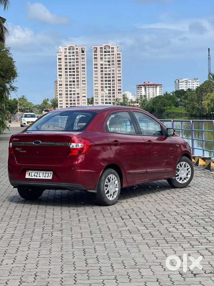 Ford Figo, 2015