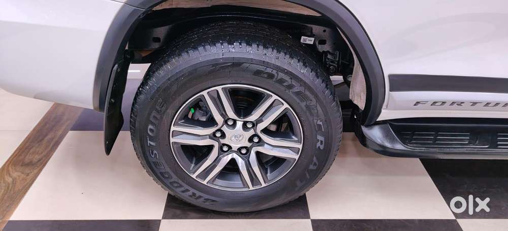 Toyota Fortuner [2021-ongoing] 2.7 2wd Petrol At, 2022, Petrol