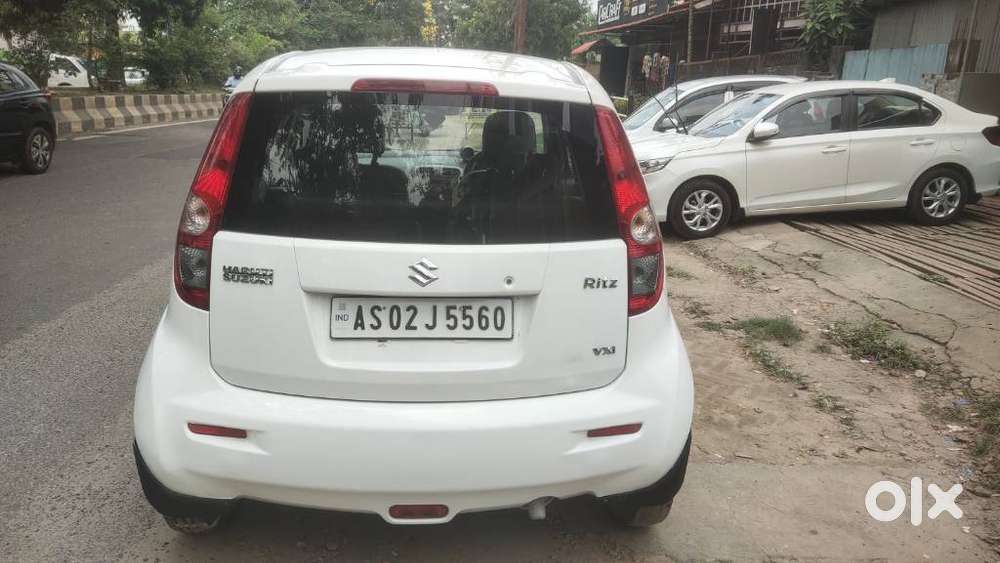 Maruti Suzuki Ritz Vxi, 2012, Petrol