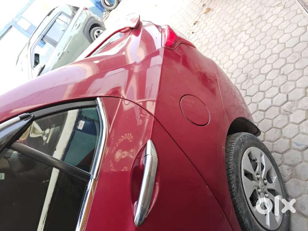 Hyundai Xcent 2016 Petrol  93k Km  Manual  Excellent Condition