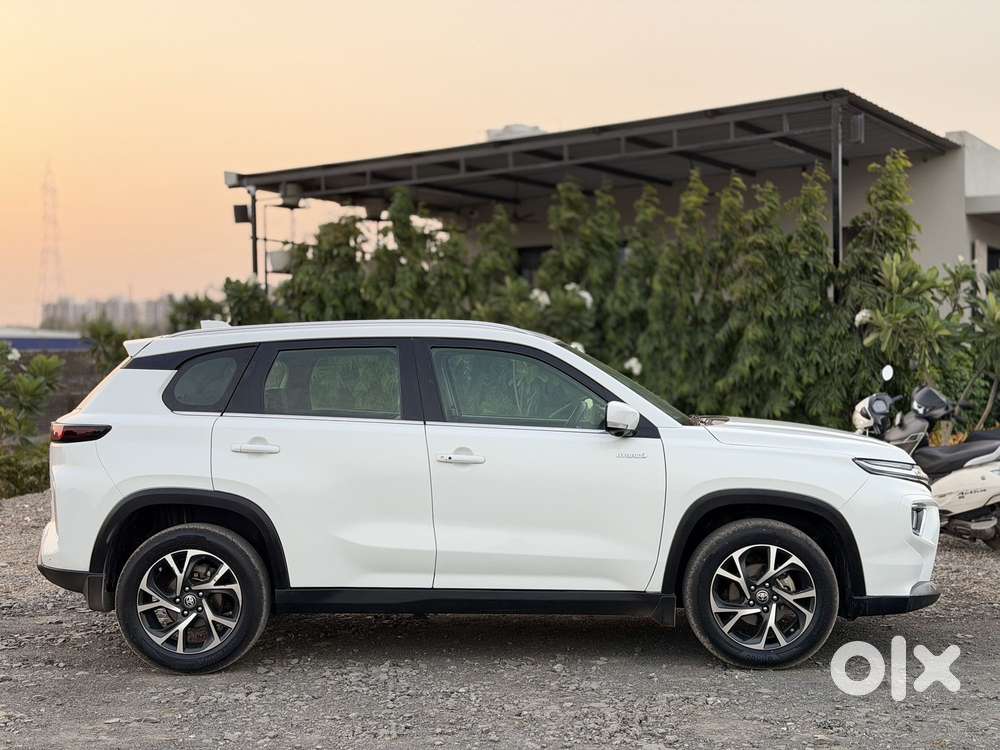 Toyota Urban Cruiser Hyryder 1.5 V Hybrid, 2023, Petrol