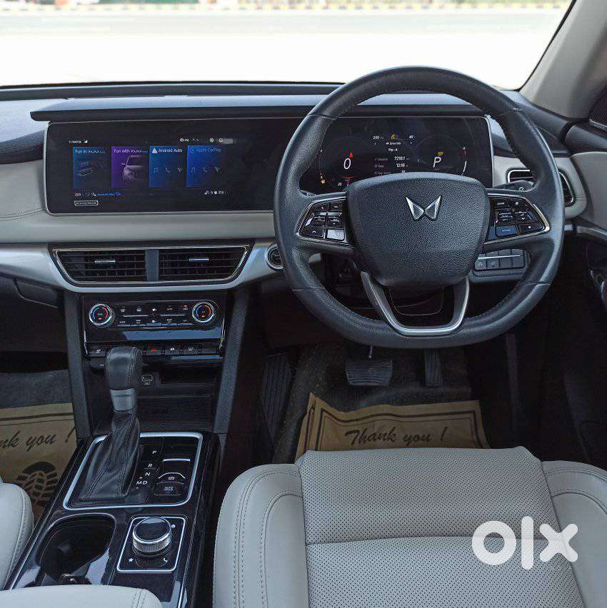 Mahindra Xuv700 2.2 Ax 7 Diesel At Luxury Pack Str Awd, 2026, Diesel