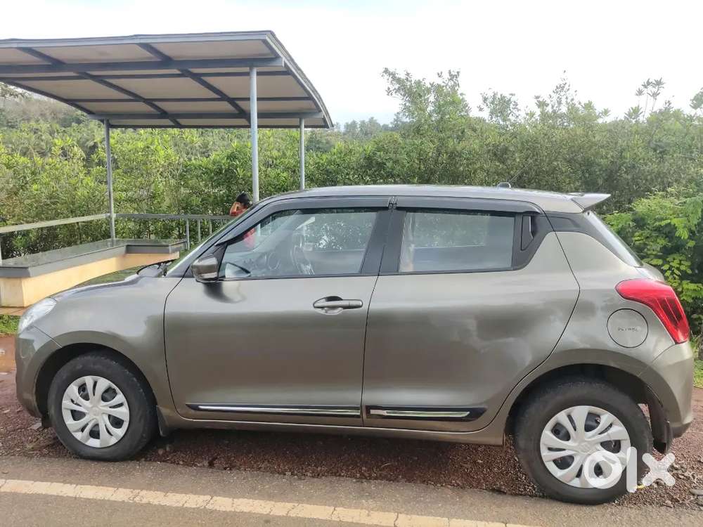 Maruti Suzuki Swift Amt 2nd Owner 2022